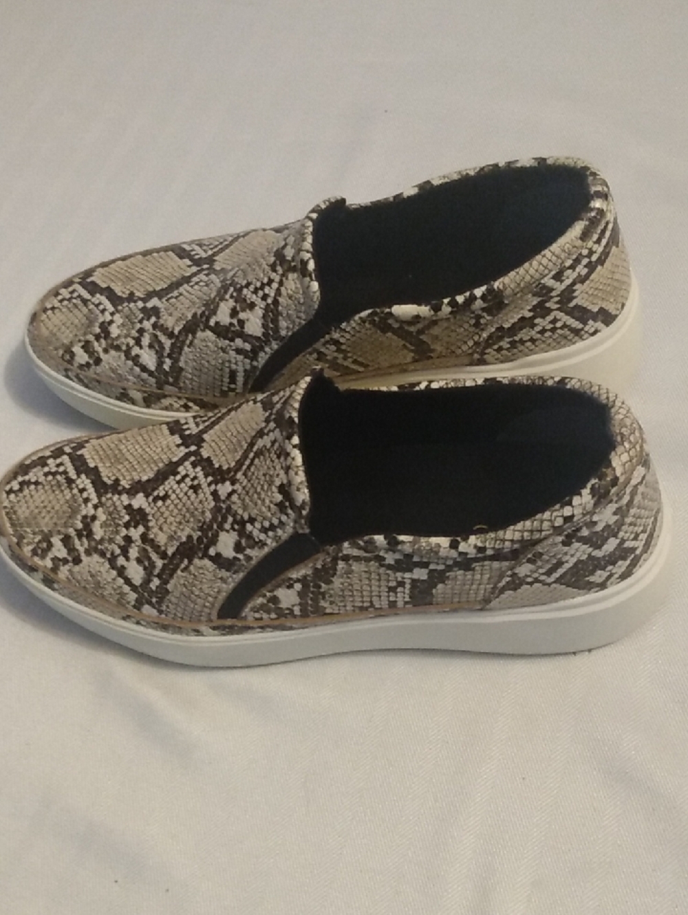 Vionic Sneakers 12